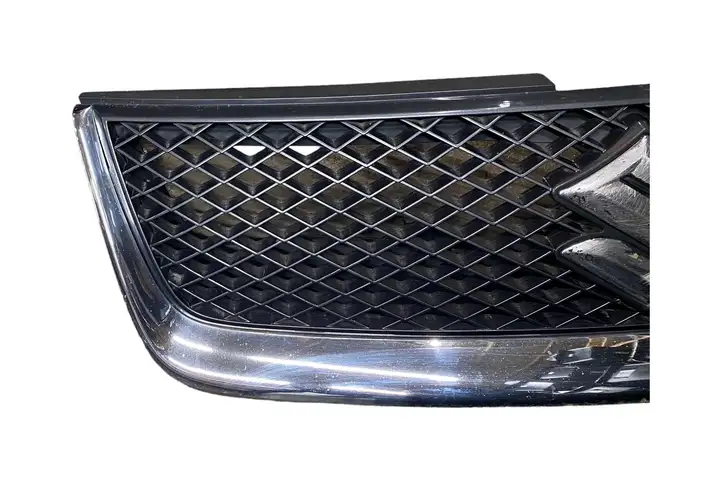 Suzuki Grand Vitara II (2005 - 2008) 7174365J0 Передняя решетка — фото 3