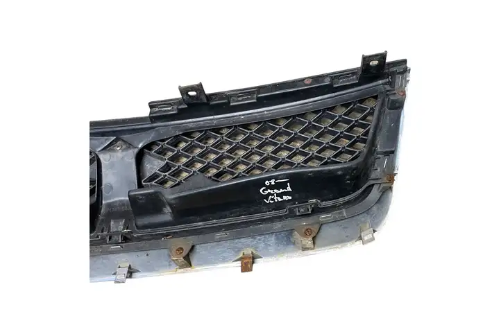 Suzuki Grand Vitara II (2005 - 2008) 7174365J0 Передняя решетка — фото 5