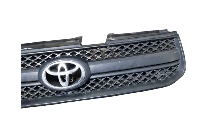Toyota RAV 4 (XA20) (2000 - 2005) 5310142140 Верхняя решетка радиатора — фото 5