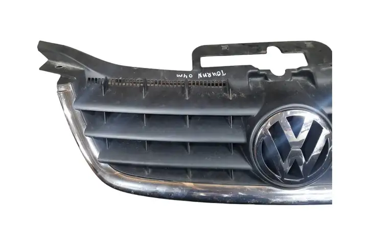 Volkswagen Touran I (2003 - 2010) 1T0853651 Передняя решетка — фото 4