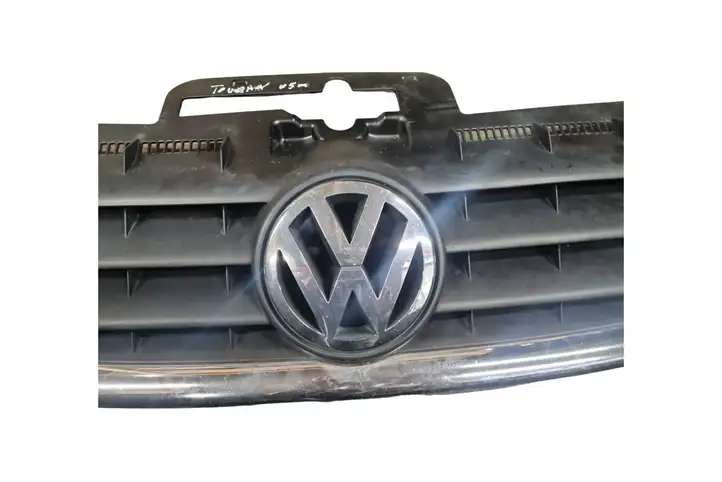 Volkswagen Touran I (2003 - 2010) 1T0853651 Передняя решетка — фото 6