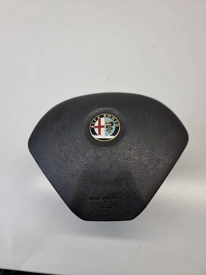 Alfa Romeo Giulietta (2010 - ) 01560915200 Подушка безопасности руля — фото 1