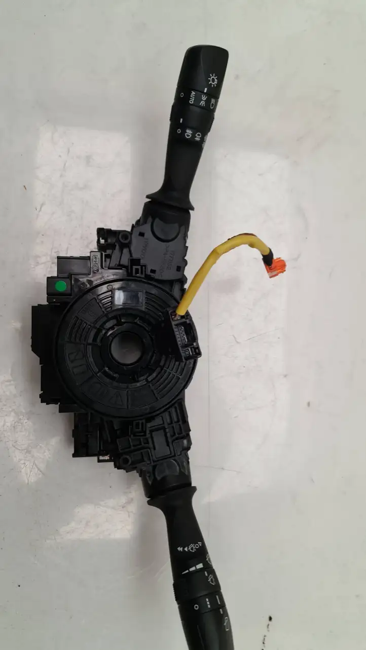 Toyota Auris E180 (2012 - 2018) 8924502060 Контактное кольцо SRS — фото 1