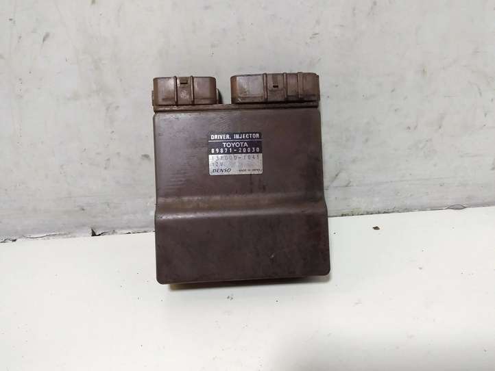 Toyota Corolla Verso E121 (2001 - 2004)  8987120030 Блок управления топливных форсунок