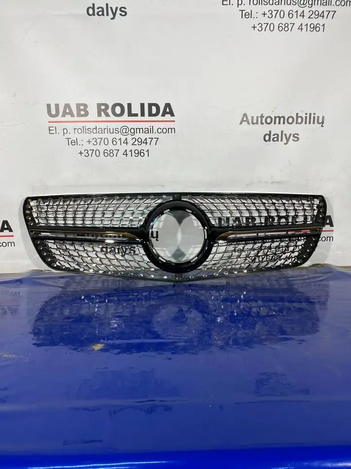 Mercedes-Benz Vito W447 (2014 - ) Верхняя решетка радиатора — фото 1