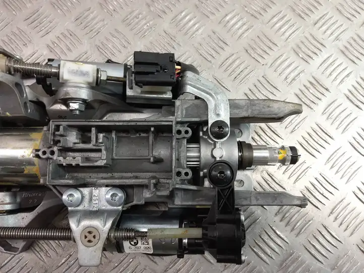 BMW 5 F10 F11 (2009 - 2016) 6787926 Комплект оси рулевого колеса — фото 8