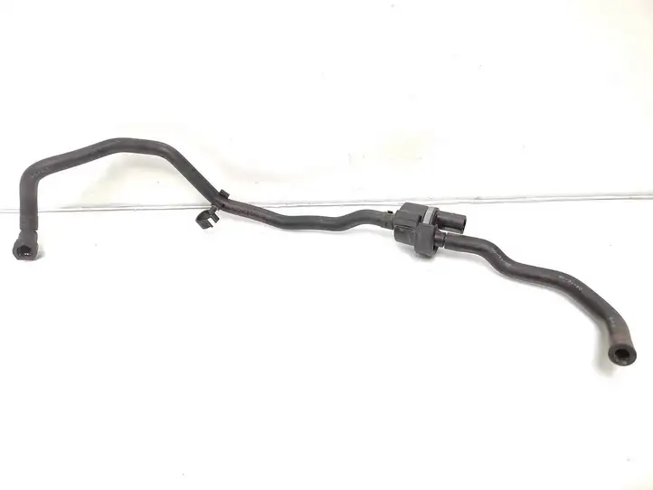 Volkswagen PASSAT B6 (2005 - 2010) 058133459 Трубка топливной системы — фото 1