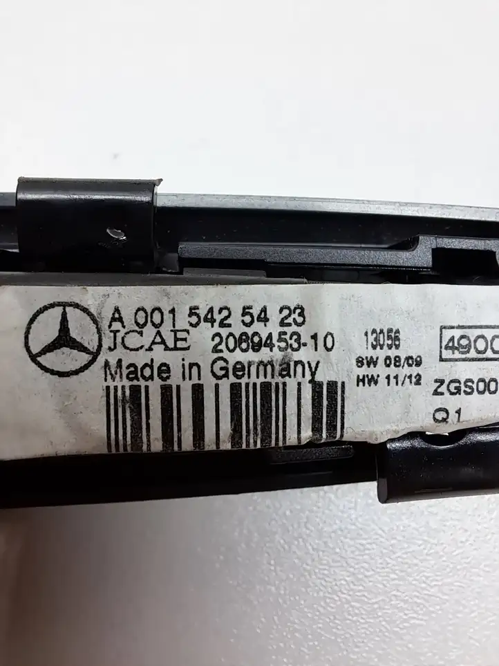 Mercedes-Benz C W204 (2007 - 2014) A0015425423 Прочие детали салона — фото 3