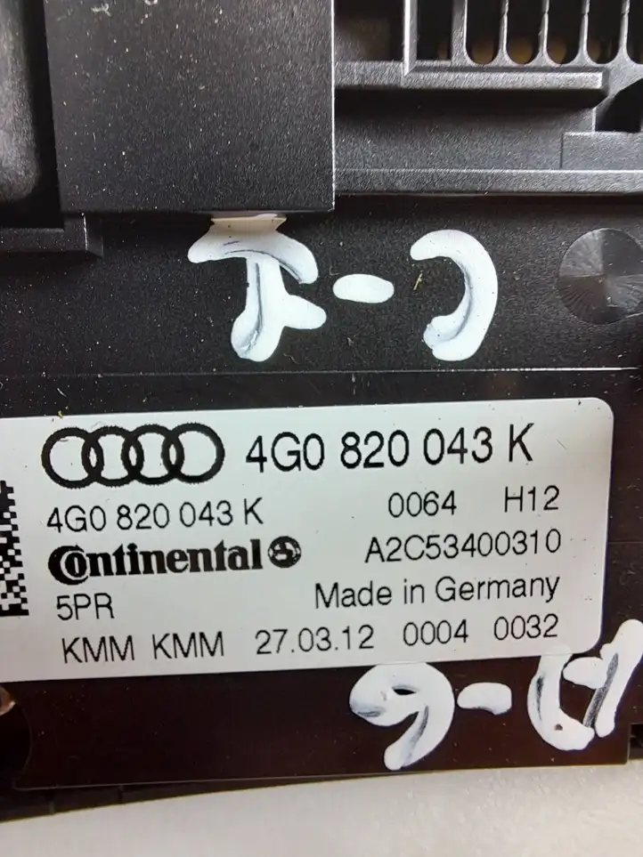 Audi A6 C7 (2011 - 2014) 4G0820043K Блок управления климат-контролем — фото 3