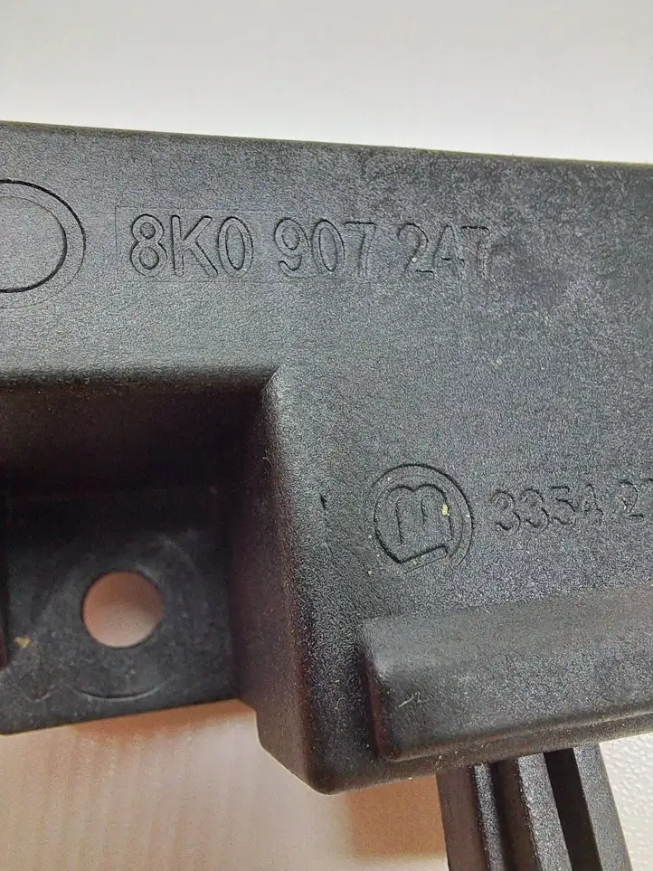 Audi A6 C7 (2011 - 2014) 8K0907247 Блок бесключевого доступа — фото 3