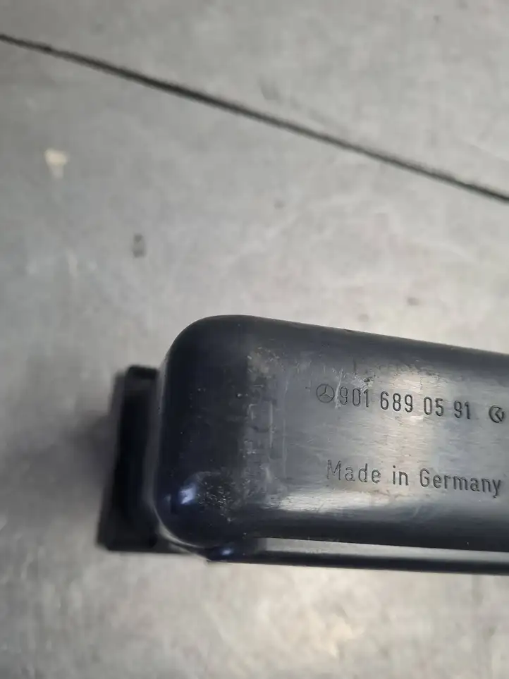 Mercedes-Benz Sprinter W901 W902 W903 W904 (1995 - 2007) 9016890591 Вещевой ящик — фото 4