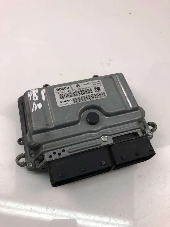 8667577 Volvo V50 Galios (ECU) modulis