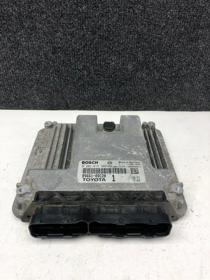 Toyota Yaris (2005 - 2009) 896610DC20 Блок управления двигателем (ECU) — фото 1