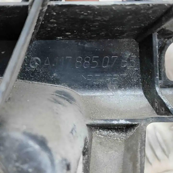 Mercedes-Benz CLA C117,X117,W117 (2013 - 2019) A1178850765 Кронштейн угловой части бампера — фото 6