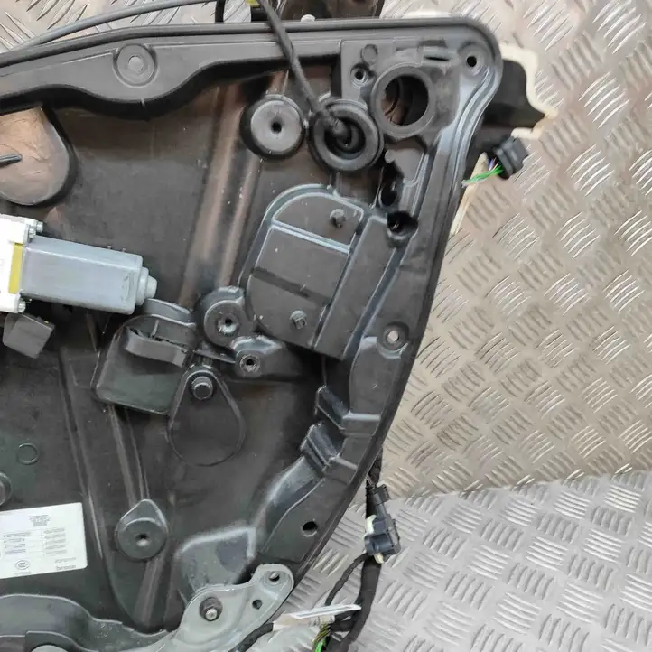 Mercedes-Benz CLA C117,X117,W117 (2013 - 2019) A1177230214 Электростеклоподъемник передний (комплект) — фото 5