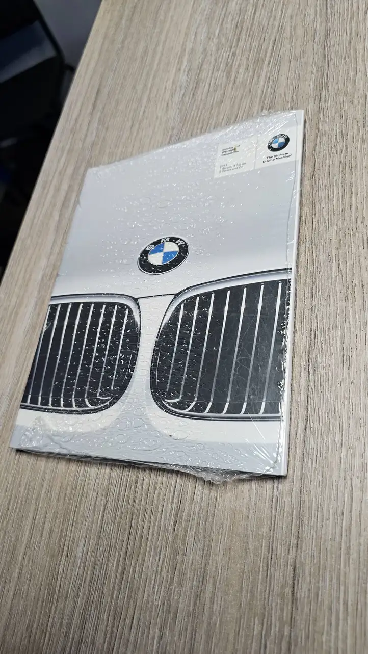 BMW 3 E92 E93 (2005 - 2014)   Сервисная книжка