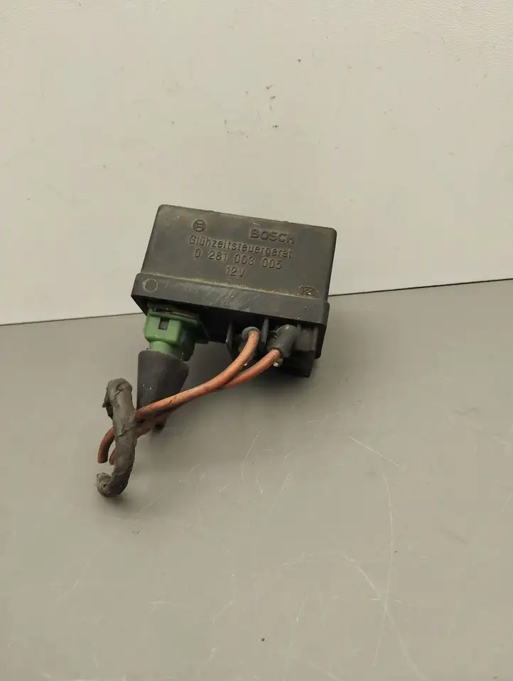 Peugeot 406 (1999 - 2006)  0281003005 Реле подогрева свеч