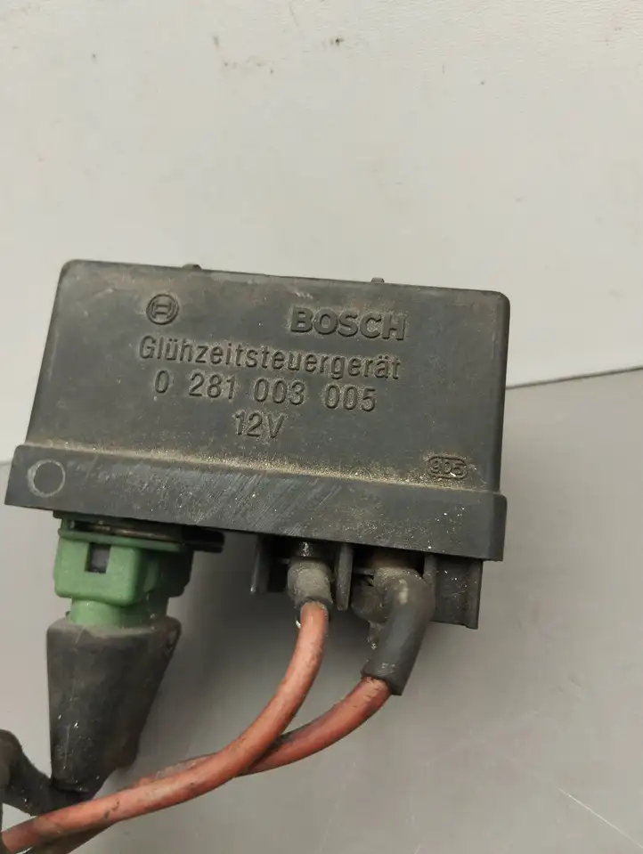 Peugeot 406 (1999 - 2006)  0281003005 Реле подогрева свеч