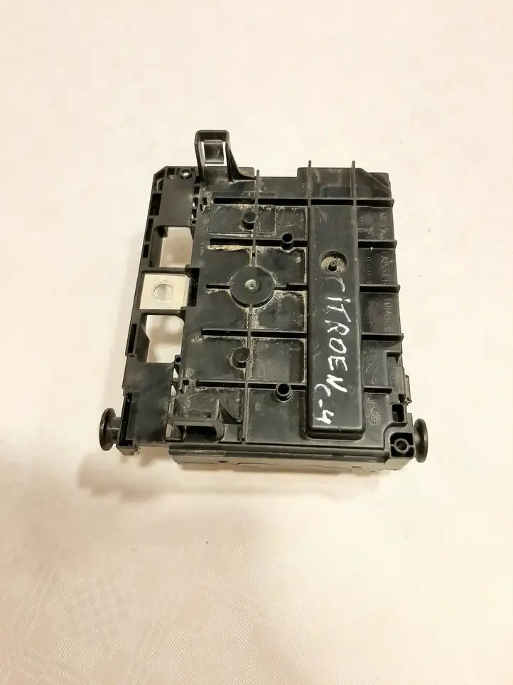 Citroen C4 I Picasso (2006 - 2013) 9664705880 Блок предохранителей — фото 3