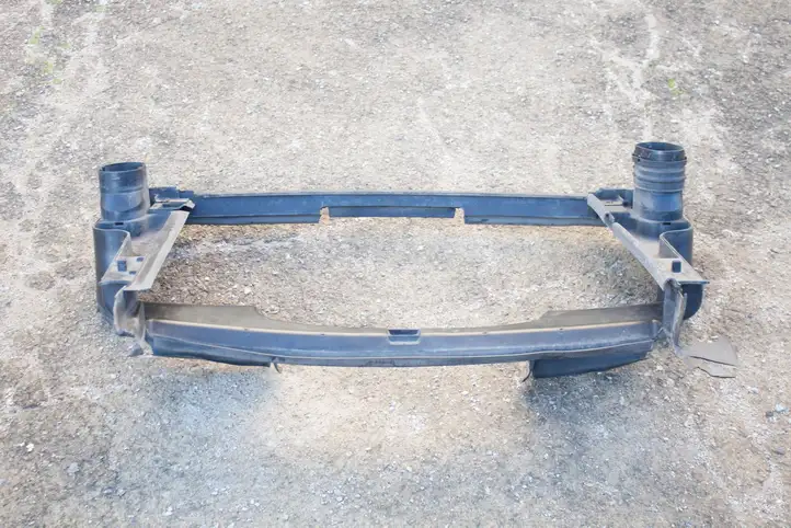 Mercedes-Benz R W251 (2005 - 2013)  2515000016 Отделка радиаторов