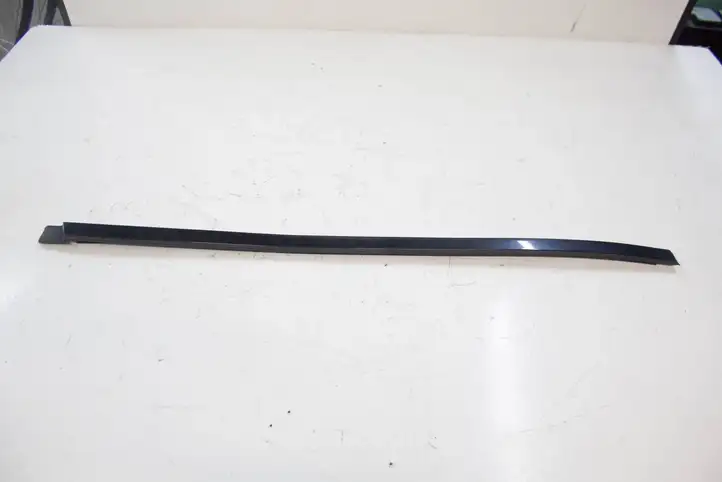 Mercedes-Benz CLC CL 203 (2008 - 2011) A2036982998 Накладка стоек лобового стекла — фото 3