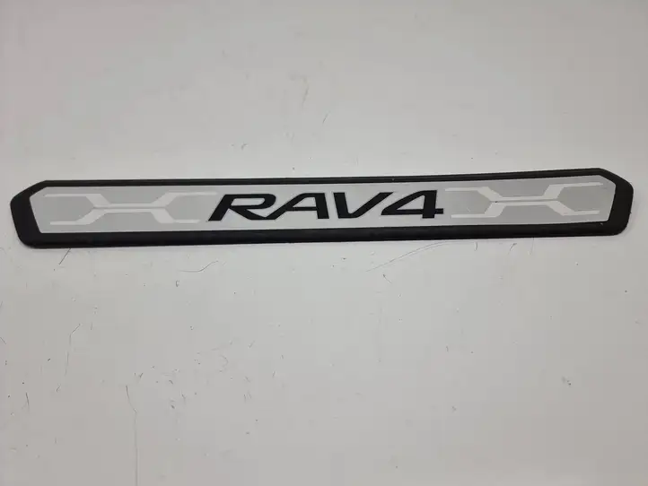 Toyota RAV 4 (XA50) (2018 - ) 67913YY160 Внутренняя отделка переднего порога — фото 1