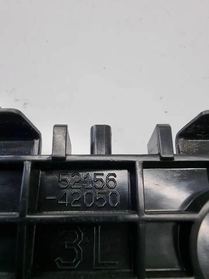 Toyota RAV 4 (XA50) (2018 - ) 5215642050 Кронштейн заднего бампера — фото 5
