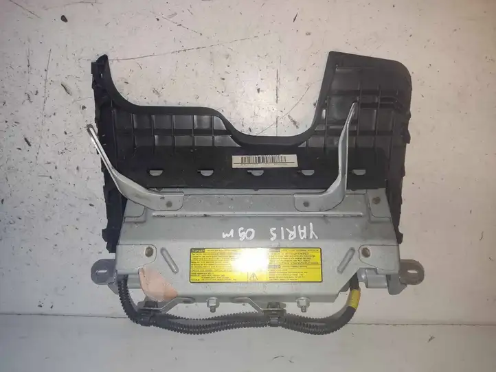 Toyota Yaris (2005 - 2009) 305477010FKAAE Коленная подушка безопасности — фото 2