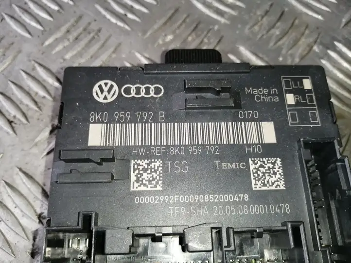 Audi A4 S4 B8 8K (2007 - 2011) 8K0959792B Блок управления дверью — фото 2