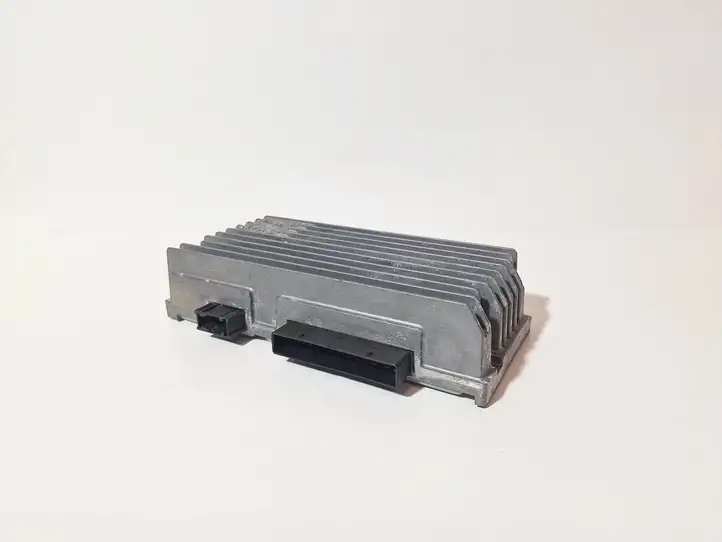 Audi A5 8T 8F (2007 - 2011) 8T0035223 Усилитель звука — фото 1