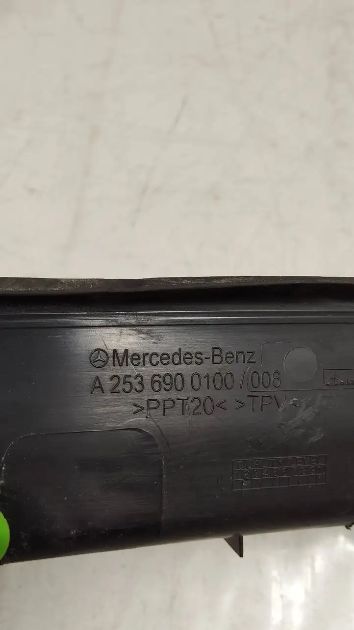 Mercedes-Benz GLC X253/C253 (2015 - ) A2536900100 Прочая отделка багажника — фото 5