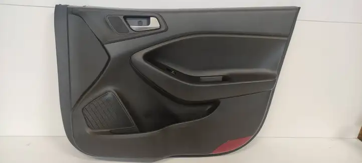 Hyundai i20 (GB IB) (2014 - 2018) Обшивка передней двери — фото 1