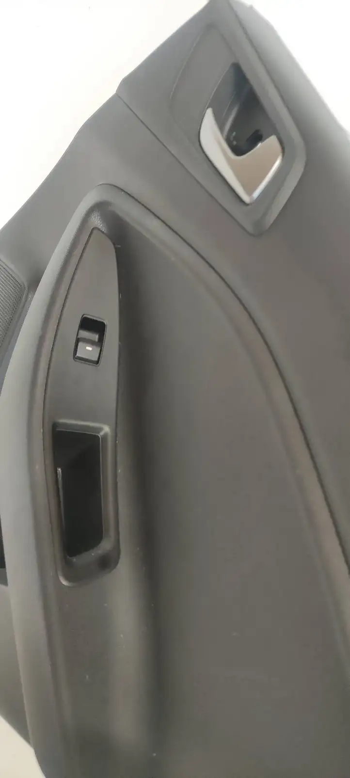 Hyundai i20 (GB IB) (2014 - 2018) Обшивка задней двери — фото 2