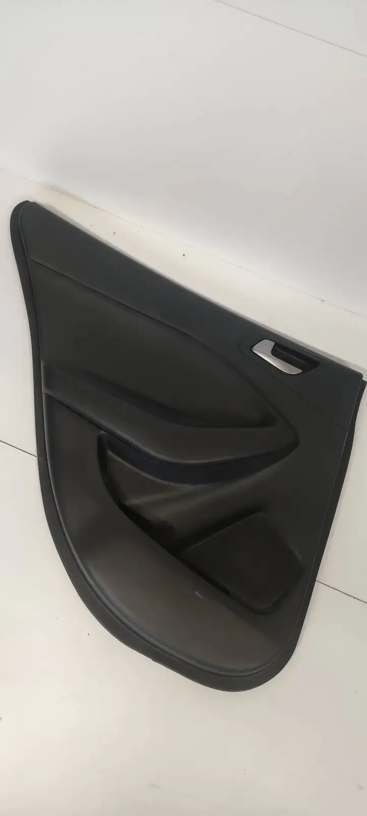 Hyundai i20 (GB IB) (2014 - 2018) 83330C8010 Обшивка задней двери — фото 1