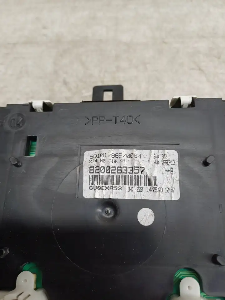 Renault Laguna II (2001 - 2005) 8200263357 Спидометр — фото 7