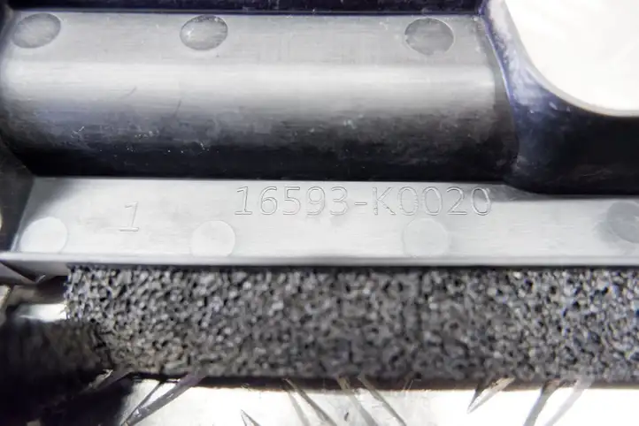 Toyota Yaris XP210 (2020 - ) 16593K0020 Дефлектор воздуха — фото 2