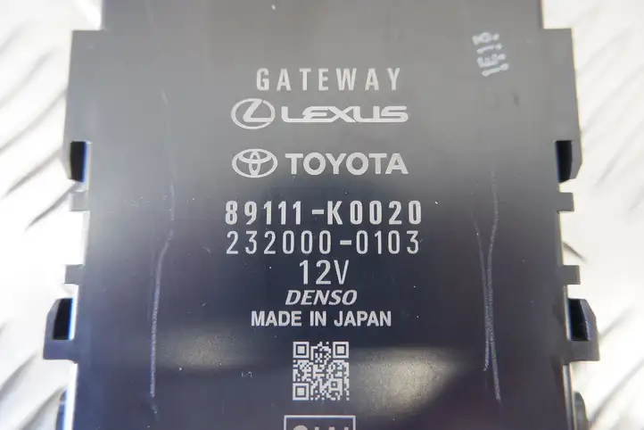 Toyota Yaris XP210 (2020 - ) 89111K0020 Модуль Gateway — фото 4