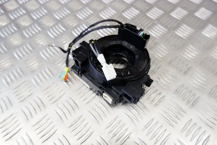 Toyota Yaris XP210 (2020 - ) 89245K0020 Контактное кольцо SRS — фото 1