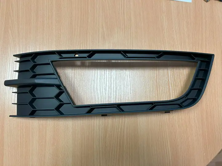 Skoda Octavia Mk3 (5E) (2013 - 2019) 5E0807681 Решетка противотуманной фары — фото 1