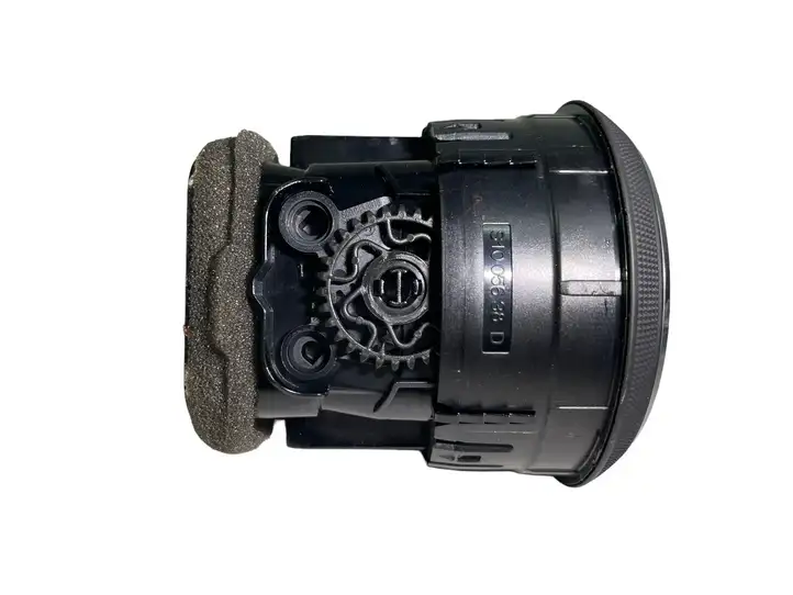 Audi A3/S3 8V (2012 - 2016) 8V0820901B Боковой воздушный дефлектор — фото 2