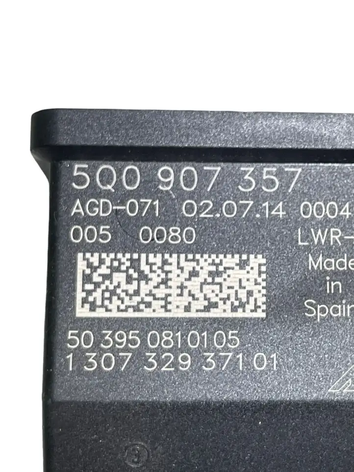 Audi A3/S3 8V (2012 - 2016) 5Q0907357 Прочие блоки управления — фото 4