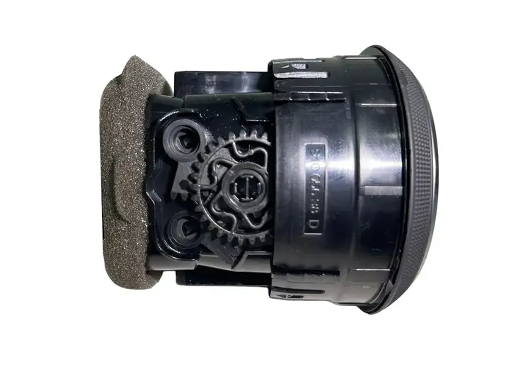 Audi A3/S3 8V (2012 - 2016) 8V0820901B Боковой воздушный дефлектор — фото 3