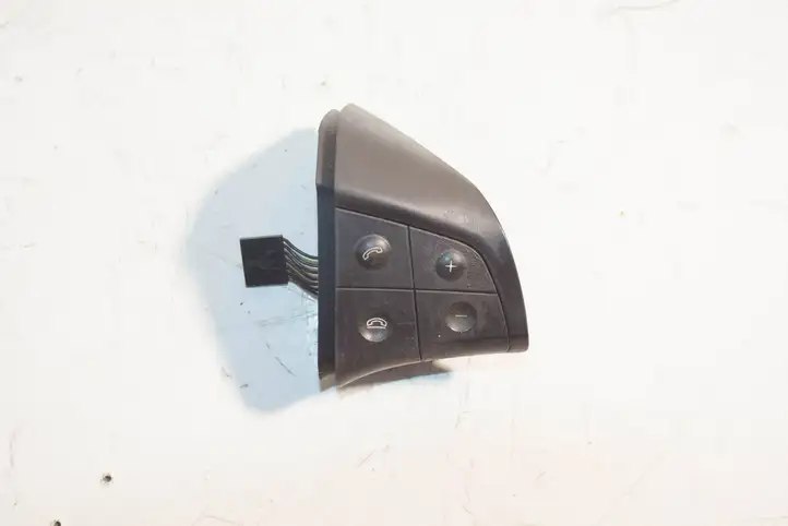 Mercedes-Benz Vito Viano W639 (2003 - 2010) A2518210151 Кнопки на рулевом колесе — фото 4