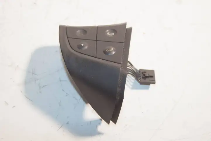 Mercedes-Benz Vito Viano W639 (2003 - 2010) A2518210151 Кнопки на рулевом колесе — фото 7