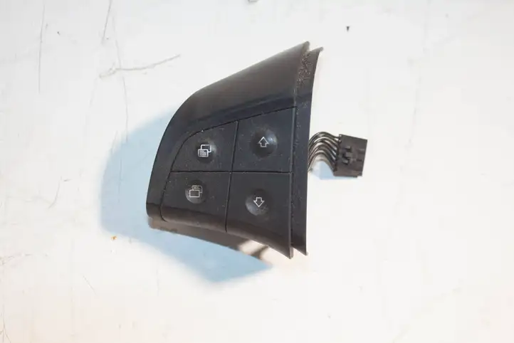 Mercedes-Benz ML W164 (2005 - 2011) A2518210251 Кнопки на рулевом колесе — фото 5