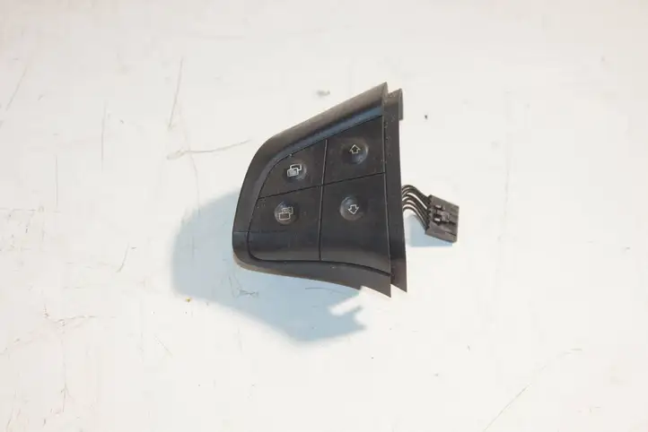 Mercedes-Benz ML W164 (2005 - 2011) A2518210251 Кнопки на рулевом колесе — фото 6