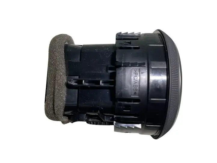 Audi A3/S3 8V (2012 - 2016) 8V0820901B Боковой воздушный дефлектор — фото 3