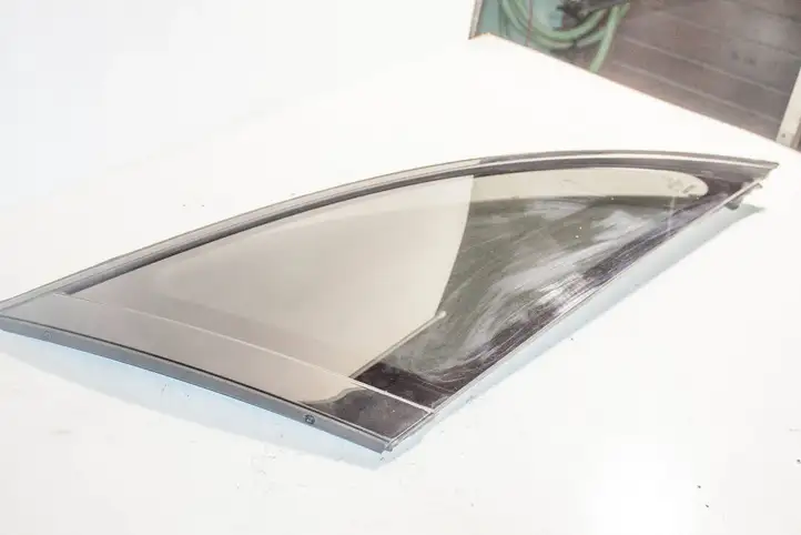 Mercedes-Benz R W251 (2005 - 2013) A2516740127 Заднее боковое стекло — фото 6