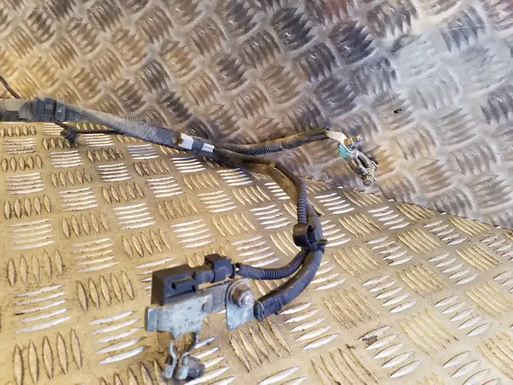 Subaru Outback (BS) (2014 - 2019) 29182AA011 Плюсовой провод аккумулятора — фото 4
