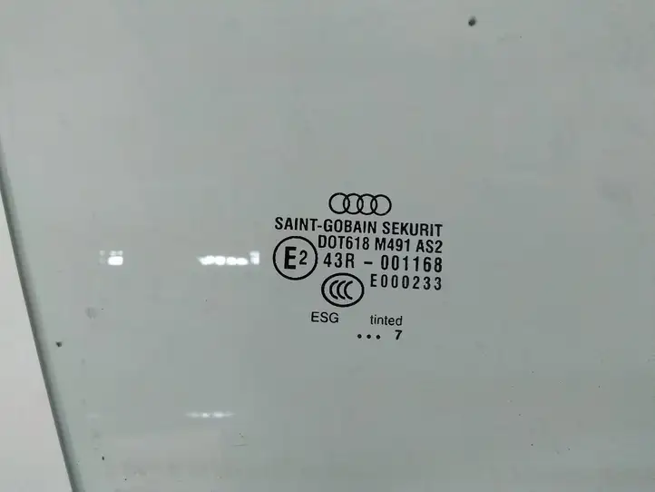 Audi A8 S8 D3 4E (2005 - 2007) Стекло передней двери — фото 2